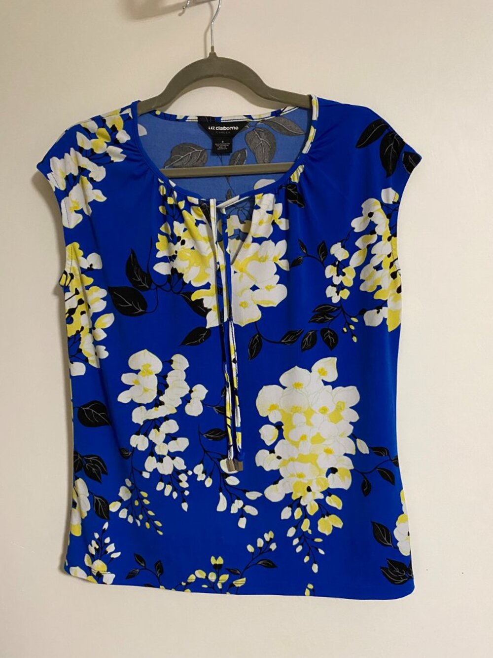 Liz Claiborne Royal Blue Floral Keyhole Blouse